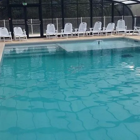 Mobil-home Avec Terrasse Pour 6 Personnes - Api-1-52-1359 مكان تخييم *